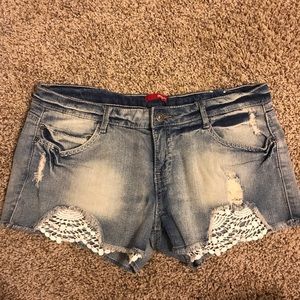 Bongo Lace jean shorts size 13